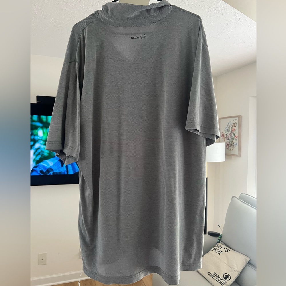 Travis Mathew Shirt
